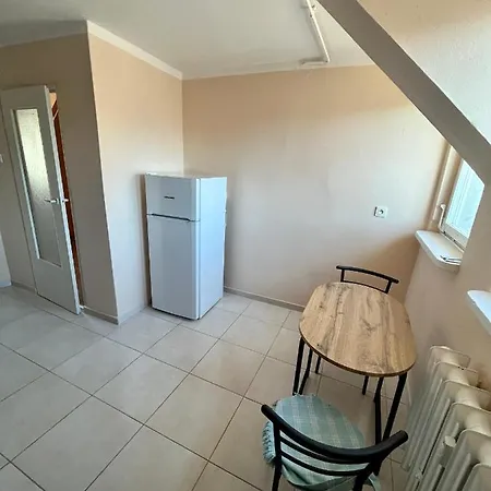 Center Apartment *